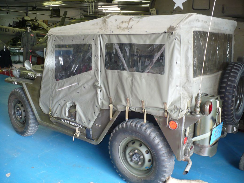 WarWheels.Net - Photos Of M151 Mutt 1/4 Ton 4x4 Utility Truck.